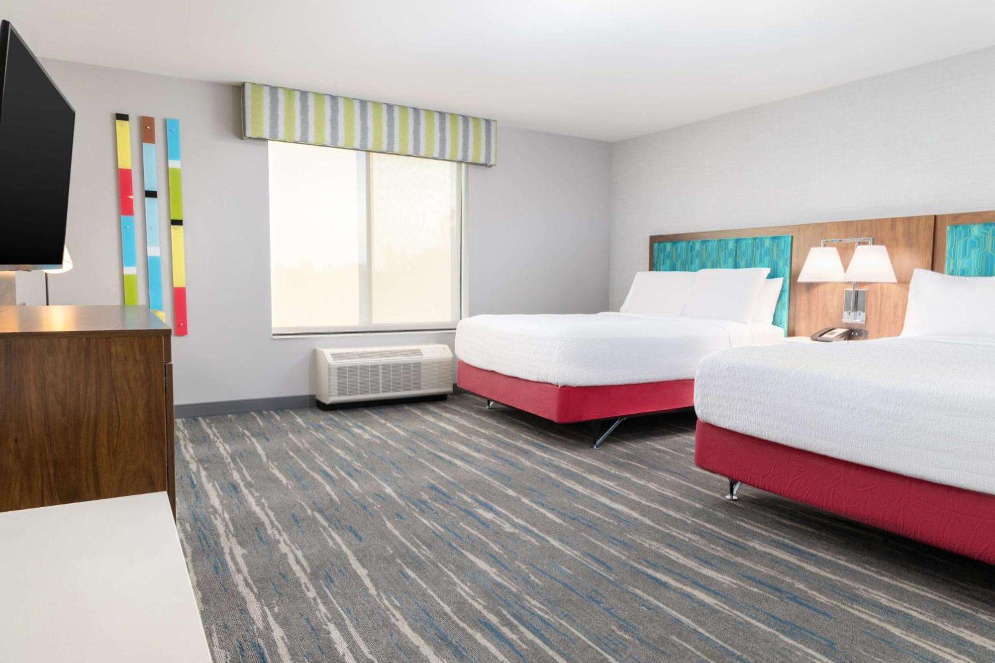 Hampton Inn & Suites Santa Rosa Sonoma Wine Country Exterior photo