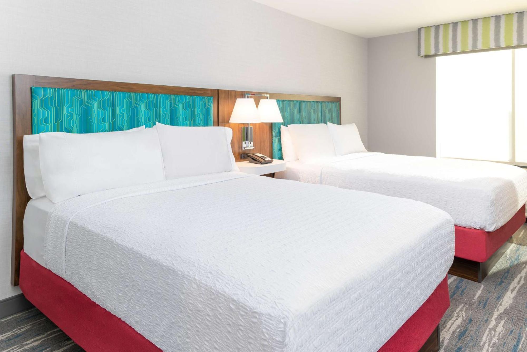 Hampton Inn & Suites Santa Rosa Sonoma Wine Country Exterior photo